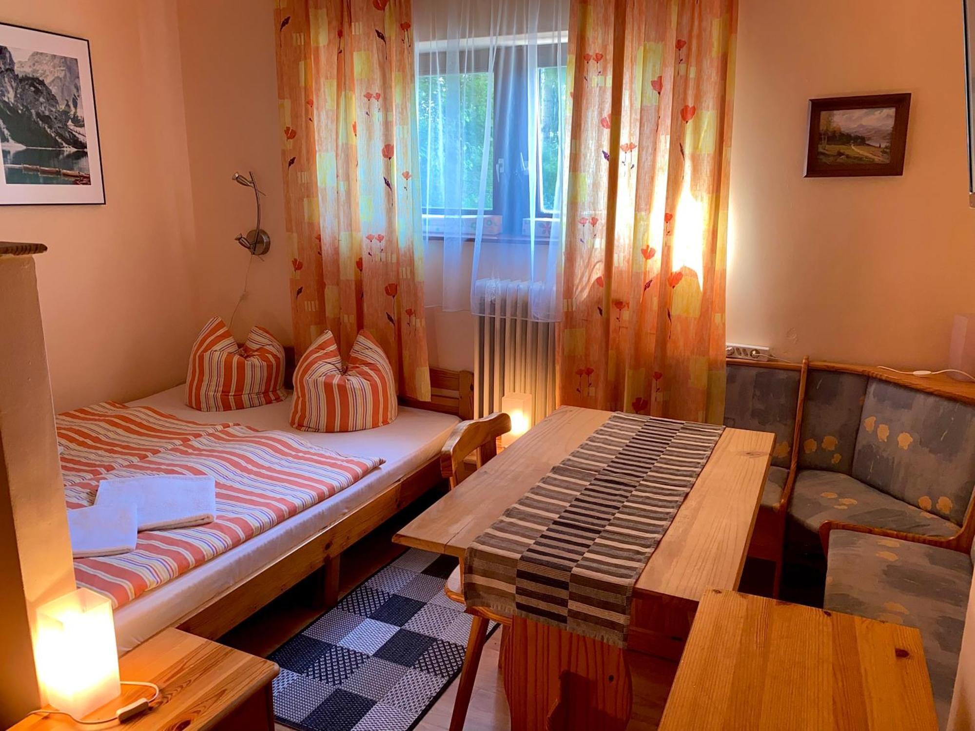 Pension Zur Heiligen Krone Mauterndorf  Esterno foto