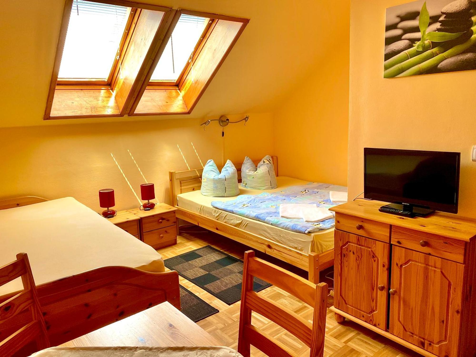 Pension Zur Heiligen Krone Mauterndorf  Esterno foto