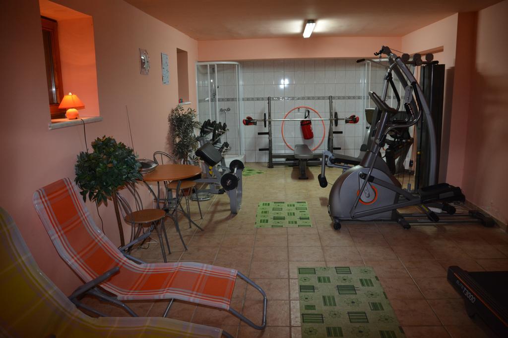Pension Zur Heiligen Krone Mauterndorf  Esterno foto